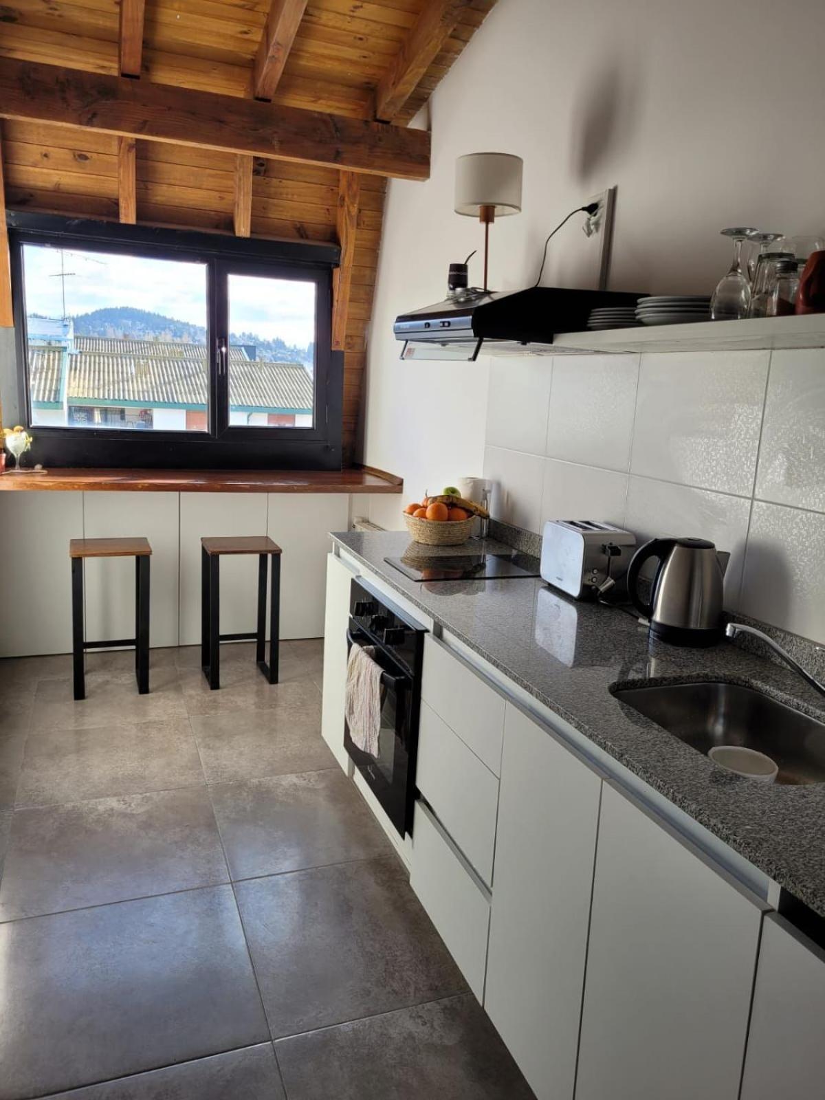 Palacios Bari Alojamientos San Carlos de Bariloche Zimmer foto